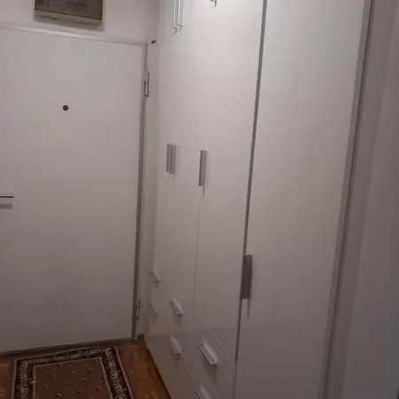 Apartment Kleine Wohnung, Donaunaehe *